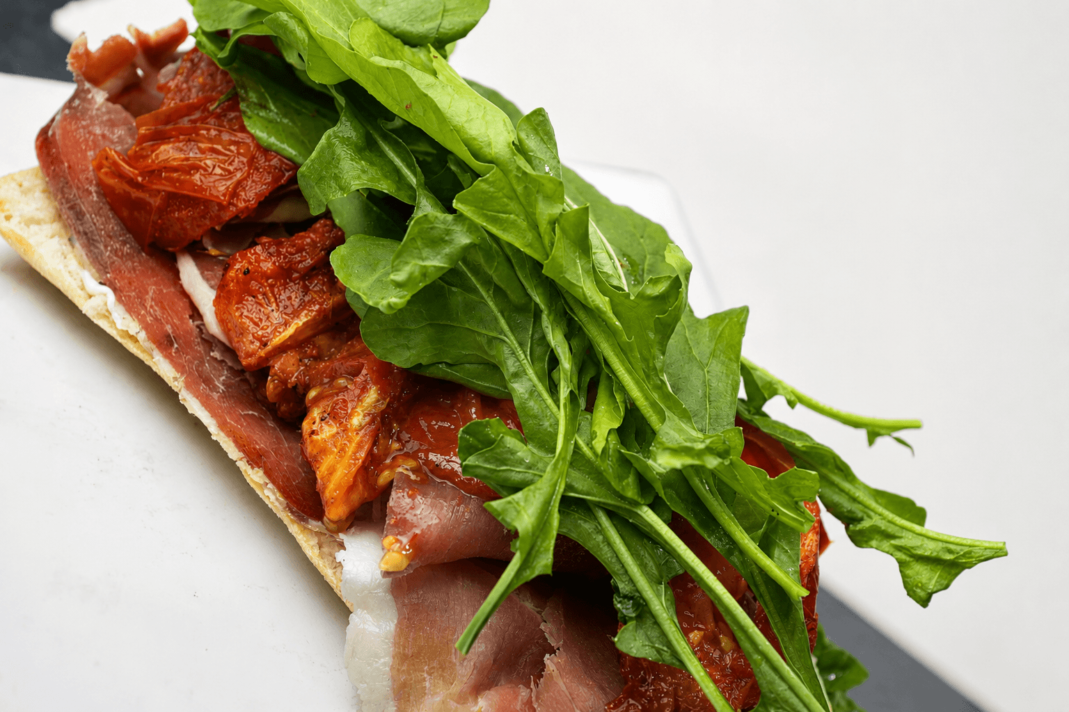Crudo y Rúcula